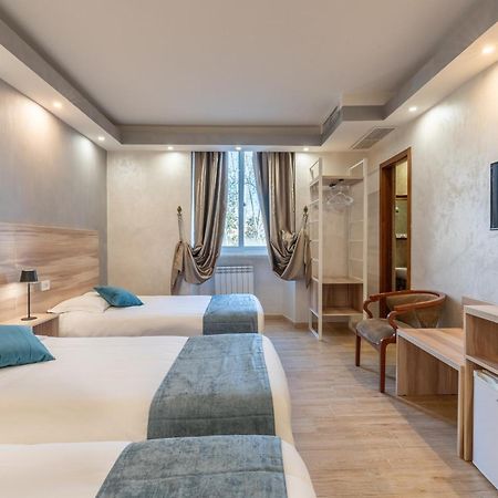 Leone D'Oro Guesthouse - Close To Piazza Vittorio ローマ エクステリア 写真