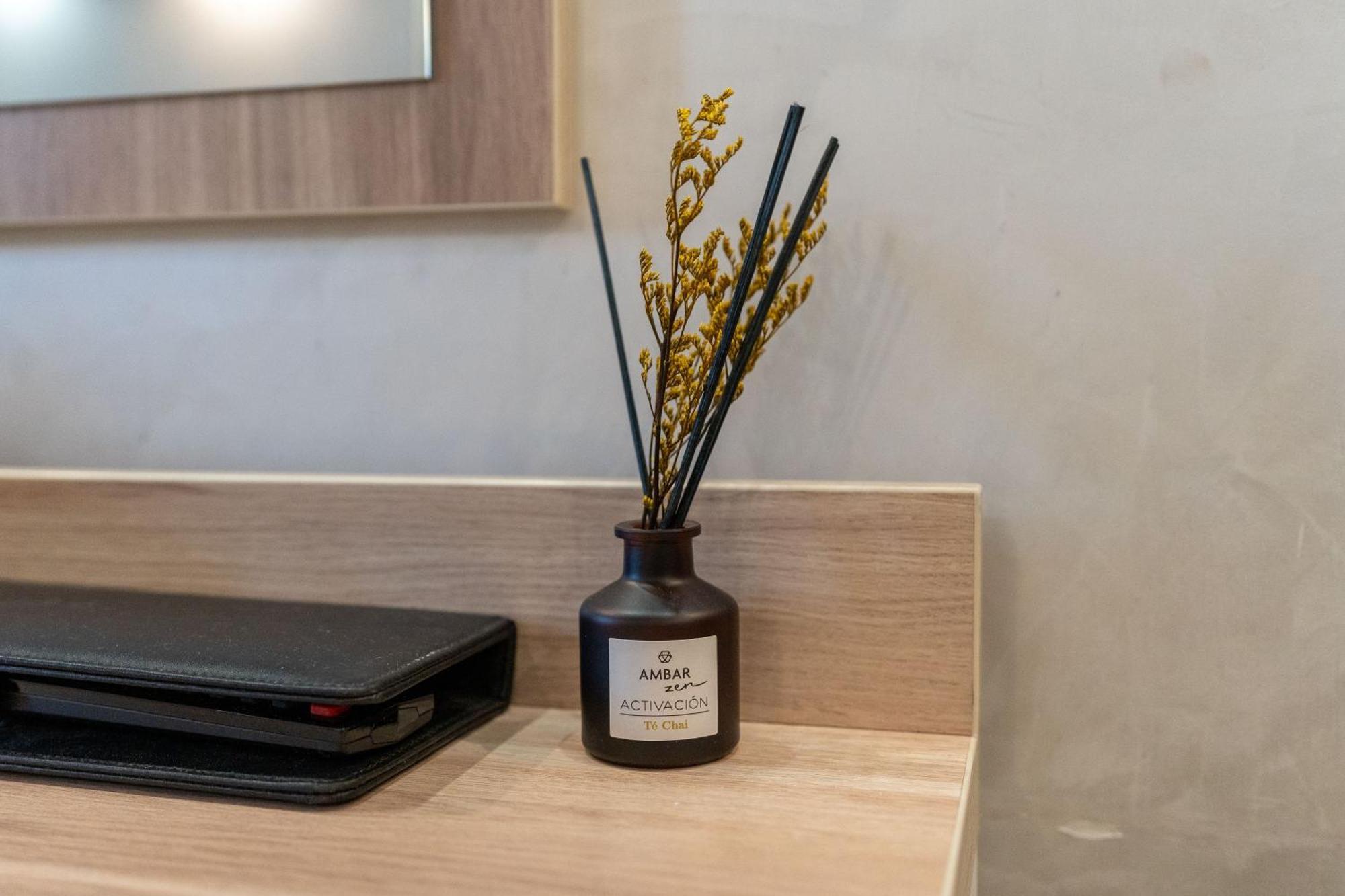 Leone D'Oro Guesthouse - Close To Piazza Vittorio ローマ エクステリア 写真